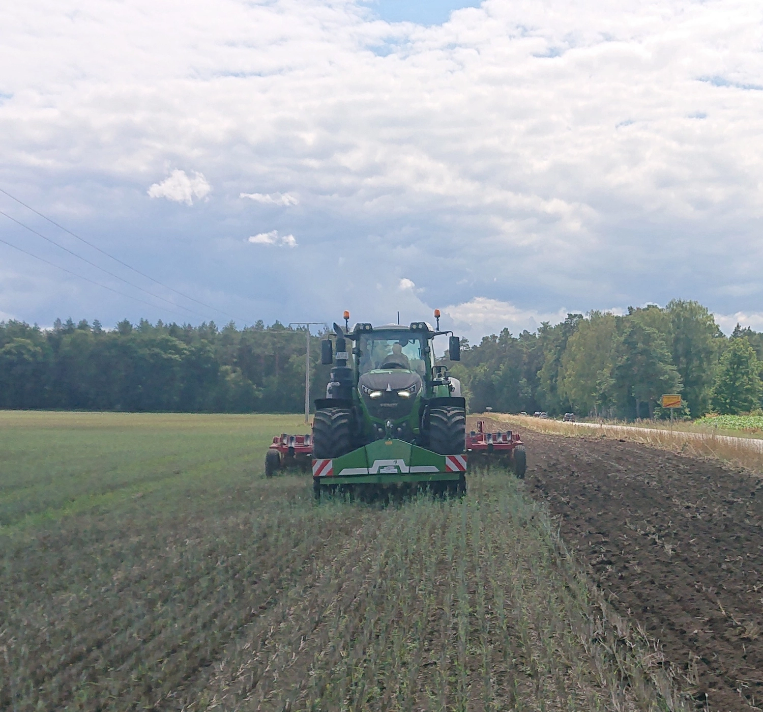 Agrargemeinschaft Holthusen e.G. - Landwirtschaftlicher - Fendt 942 Vario Traktor im Feldeinsatz