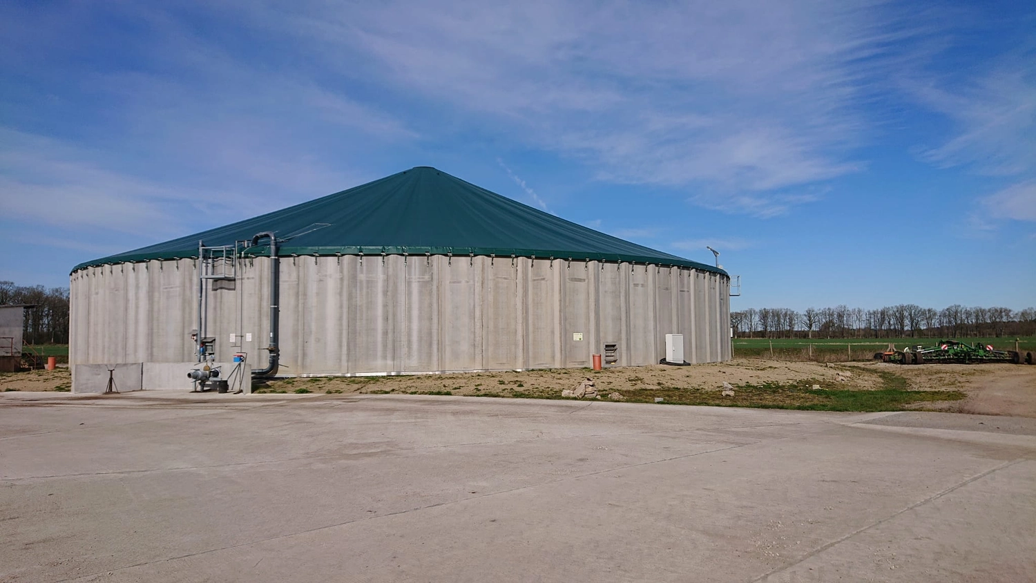 Agrargemeinschaft Holthusen e.G. - Landwirtschaftlicher - Gärtank der Biogasanlage