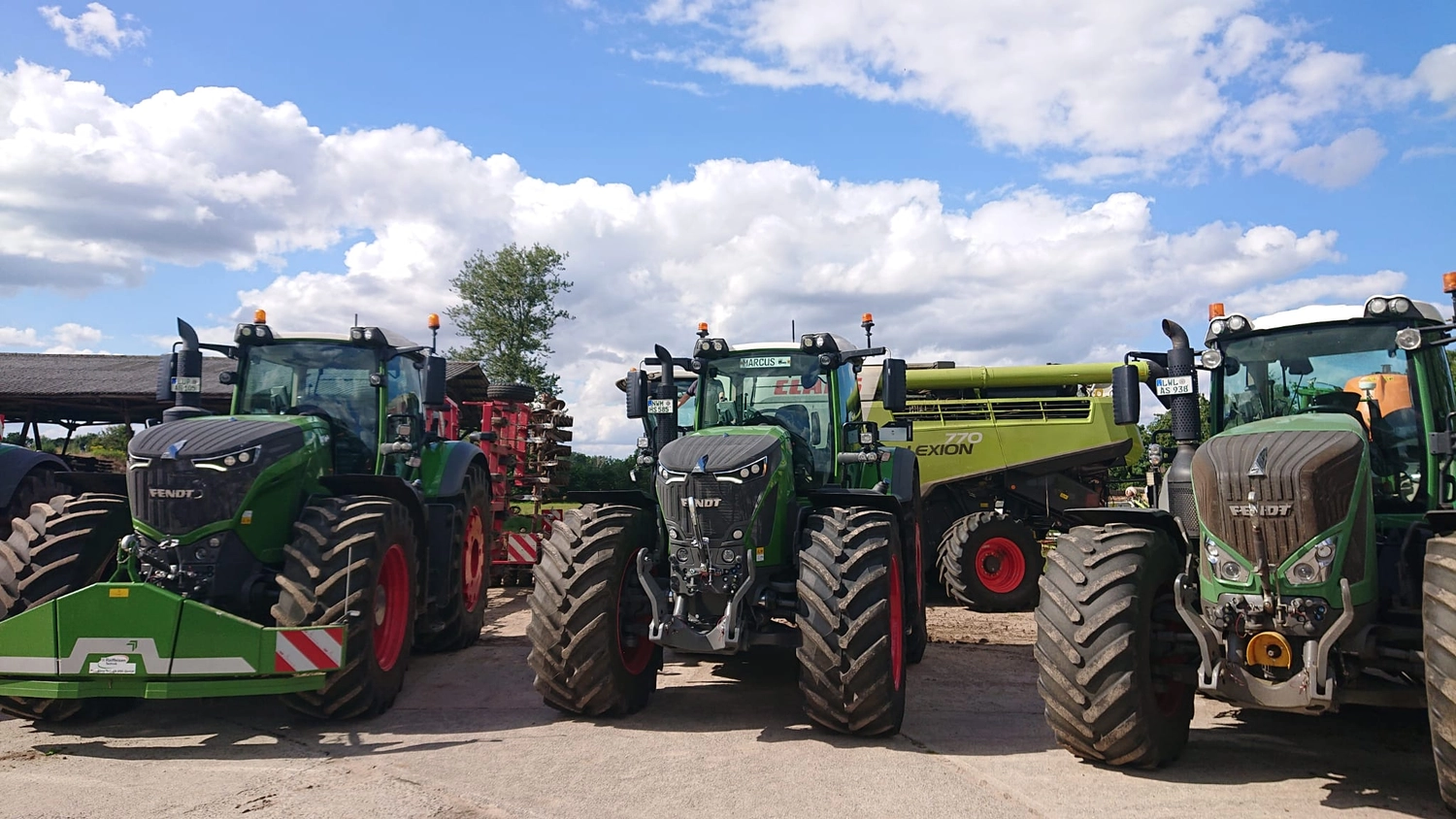 Agrargemeinschaft Holthusen e.G. - Landwirtschaftlicher - Fendt Vario Traktoren