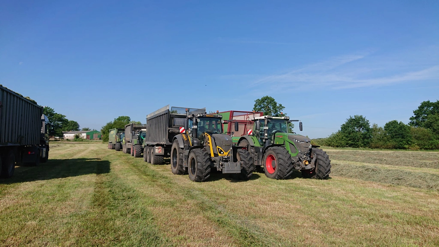 Agrargemeinschaft Holthusen e.G. - Landwirtschaftlicher - Fendt Vario Traktoren